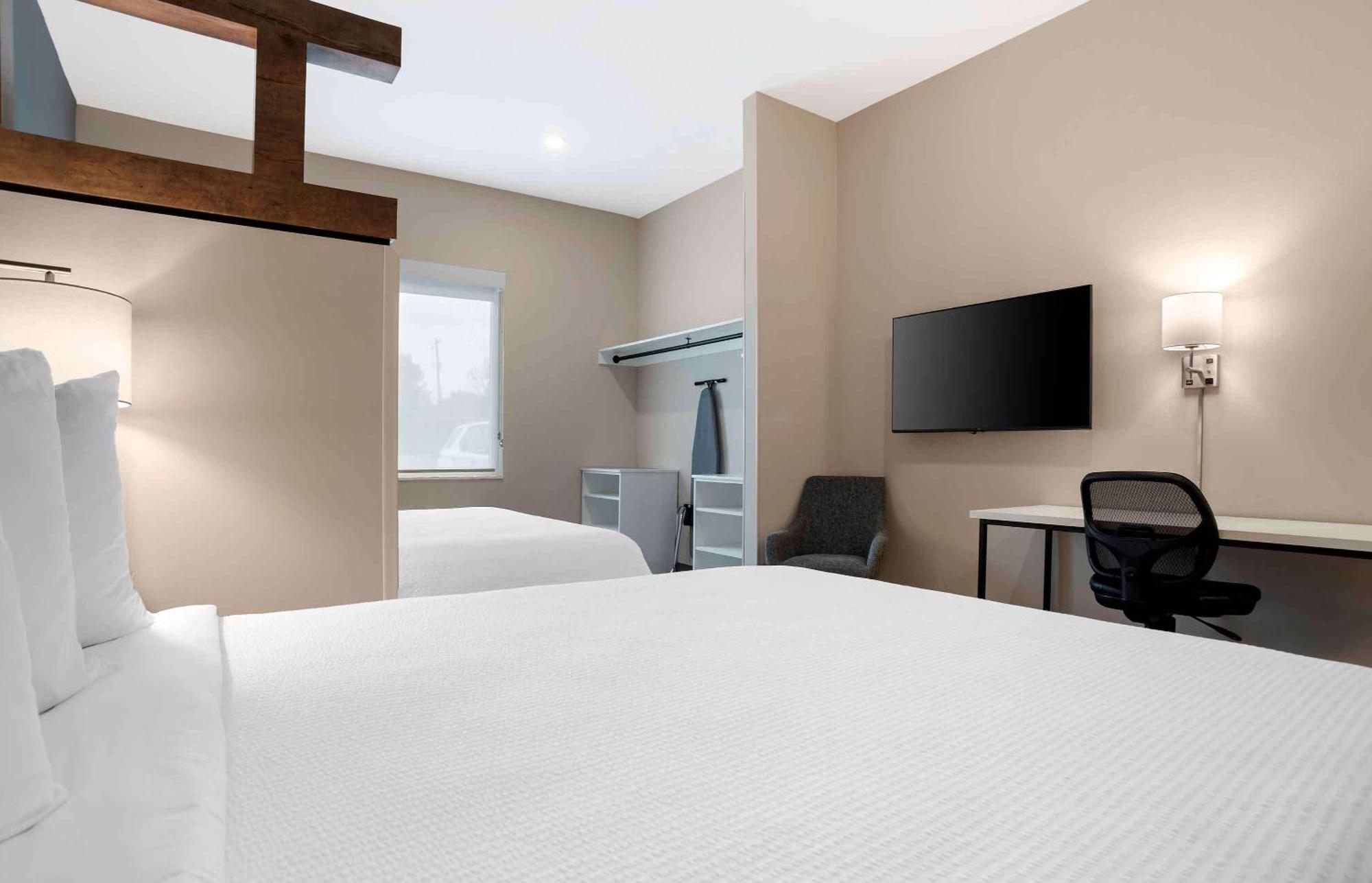 Extended America Premier - Pensacola - Nas Corry Station Hotel 3*